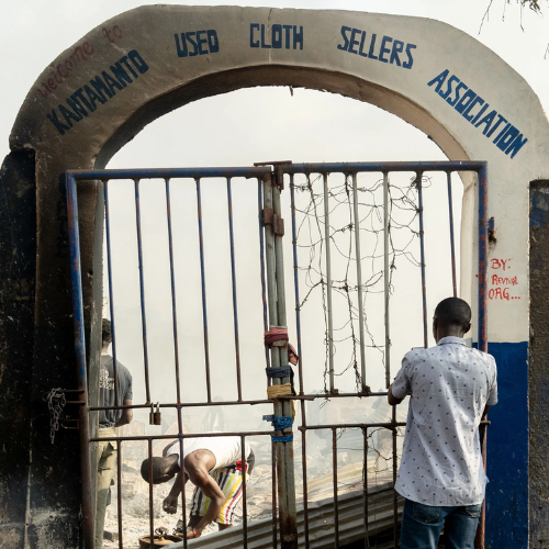 second hand fashion market